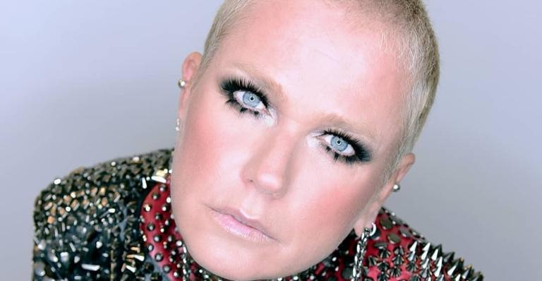 Xuxa anuncia volta aos palcos: ”A espera está terminando”