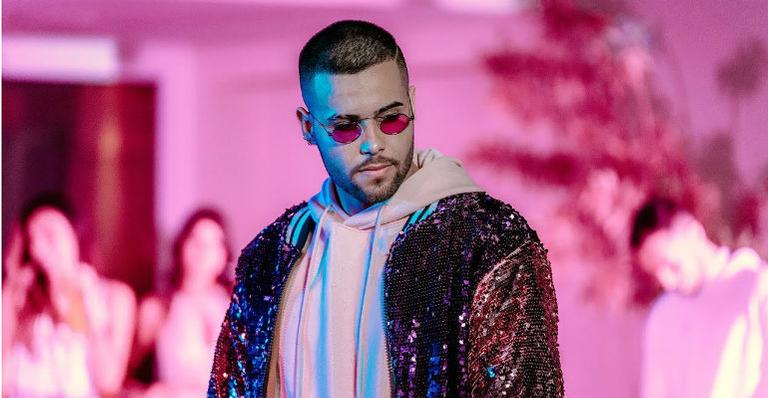 Jerry Smith lança novo videoclipe em casarão no Morumbi