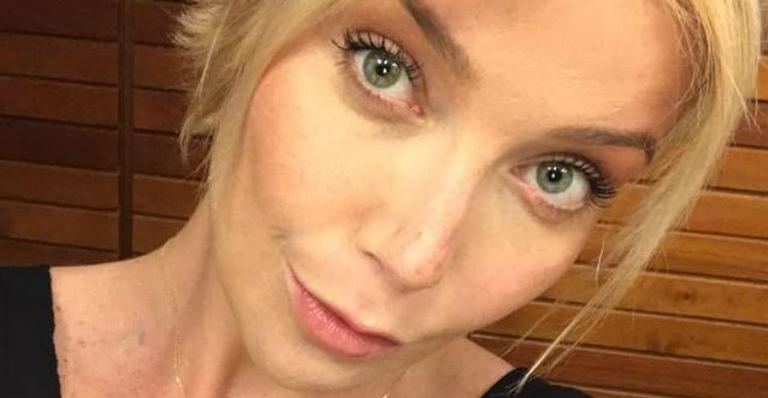 Luiza Possi posa amamentando o filho pela primeira vez: ”Nunca senti tanta paz”
