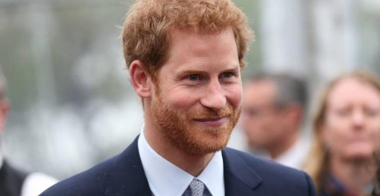Príncipe Harry faz discurso emocionante em memória à Diana e o pequeno Archie, seu primeiro filho