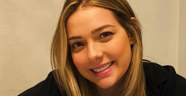 Carol Dantas exibe barrigão na reta final da gravidez