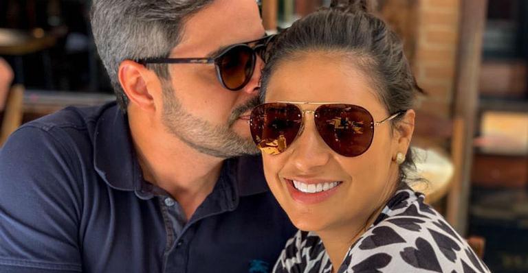 Simone posa sem aliança e Kaká Diniz se pronuncia: ”Isso não resume nada”