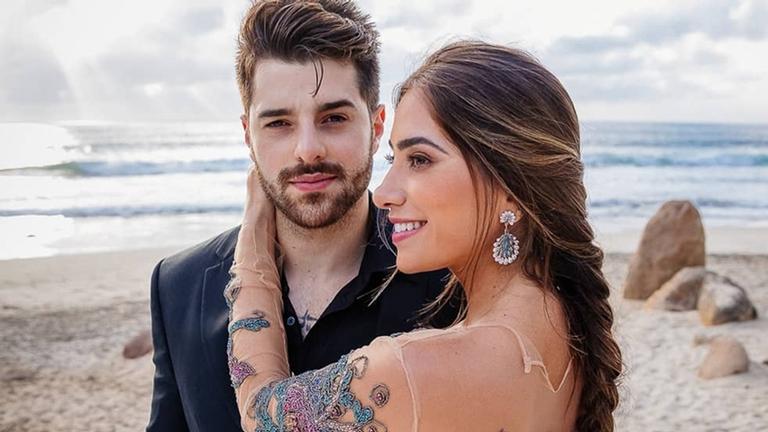Alok faz tattoo no lugar de aliança em homenagem à esposa