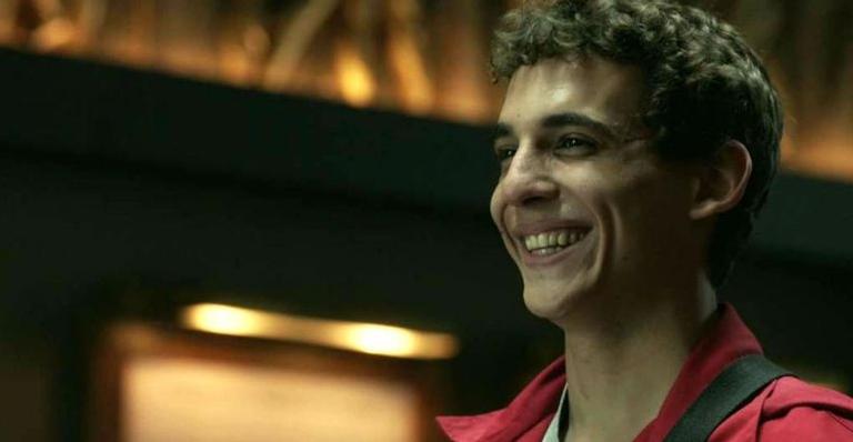 Ator de La Casa de Papel posta vídeo suspeito, desabafa e preocupa fãs