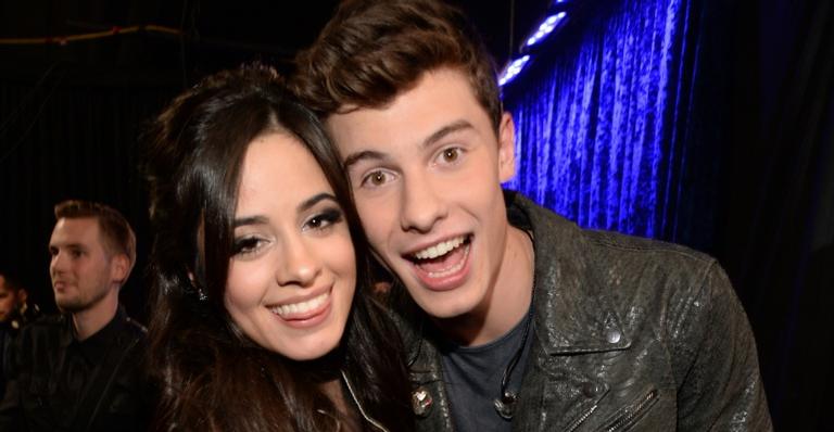 Shawn Mendes responde rumores se está namorando Camila Cabello