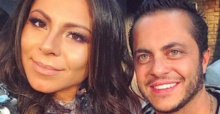 Grávida, esposa de Thammy Miranda publica foto picante ao lado do marido