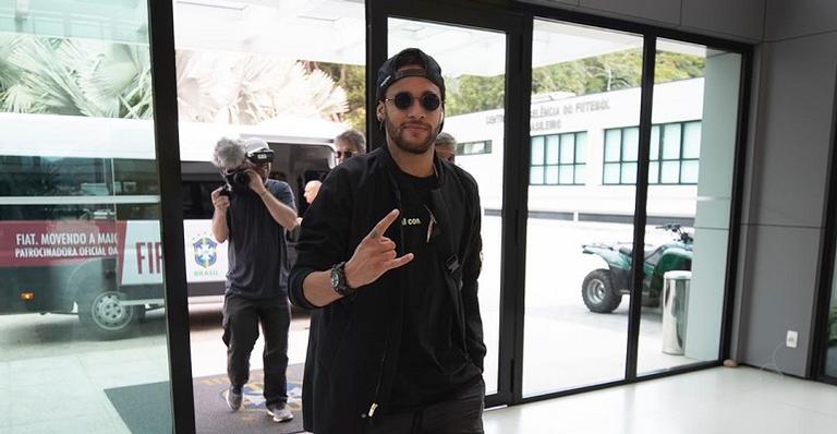 Neymar Jr não se reapresenta em Paris e assessoria explica a ausência