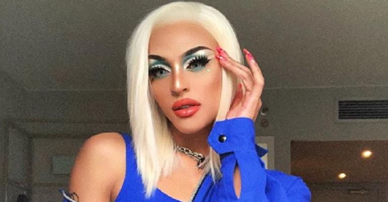 Pabllo Vittar choca fãs ao surgir com próteses de silicone perfeitas
