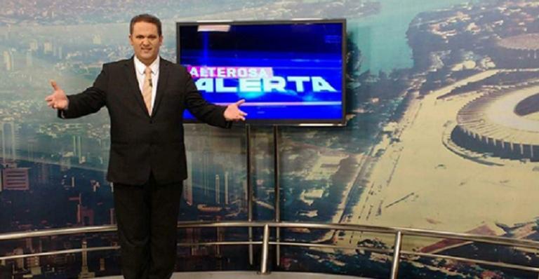 Apresentador do SBT se pronuncia após revoltar telespectadores com comentário racista