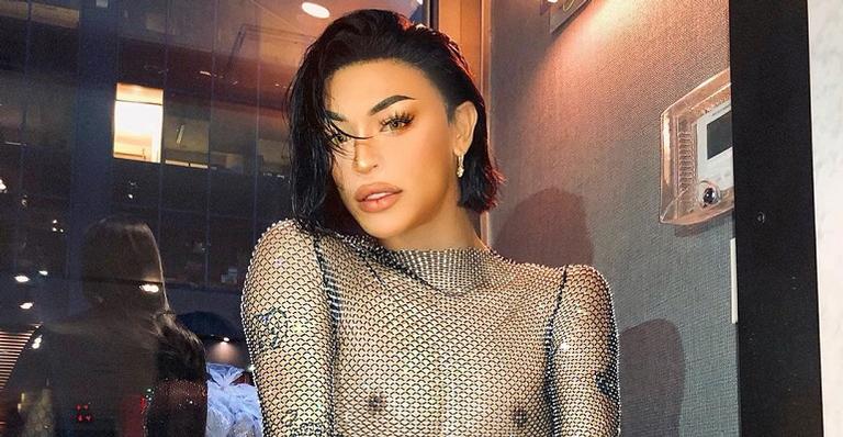 Pabllo Vittar surge encantadora de sereia e ‘enfeitiça’ seguidores