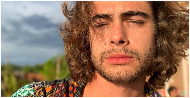 Rafael Vitti muda de visual, dá adeus as madeixas compridas e ganha apoio de Tatá