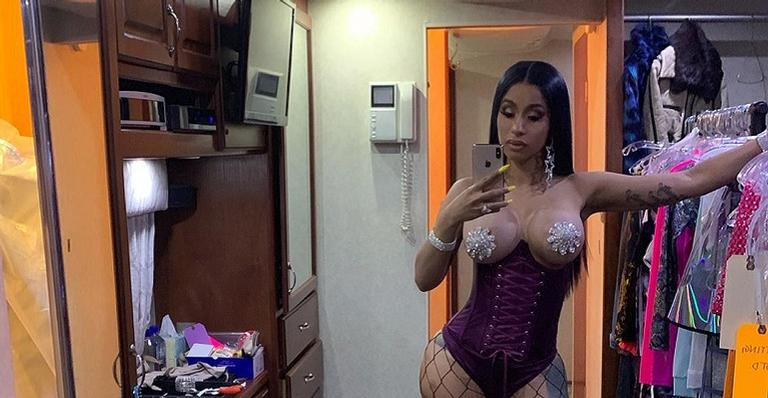 Cardi B cancela participação em evento musical e é substituída por grande nome