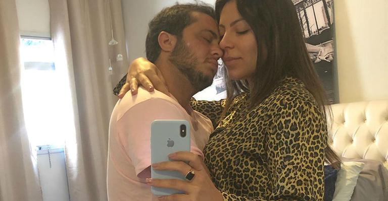 Grávida do primeiro filho, Andressa Ferreira revela que terá o bebê fora do país