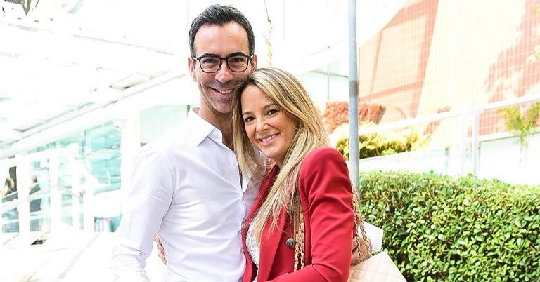Pai coruja, César Tralli surge fazendo a filha dormir e encanta