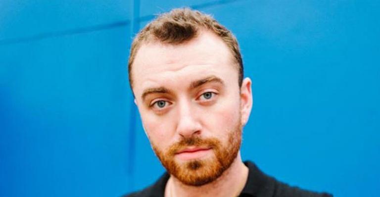 Sam Smith surge mostrando rebolado em novo vídeo