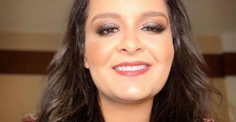 Maiara muda completamente o visual e surge ruiva