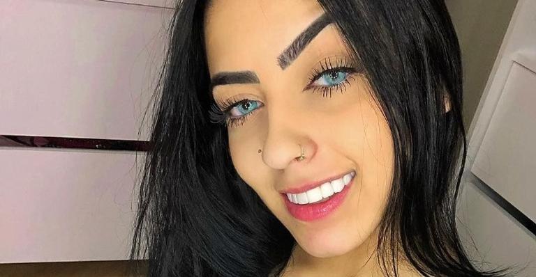MC Mirela se revolta e abandona palco durante show em Sorocaba e é vaiada