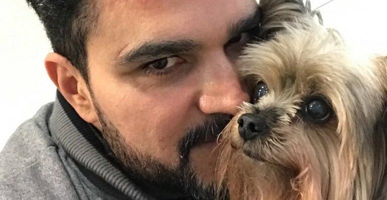 Após dois anos, Luciano Camargo emociona ao relembrar perda de um de seus filhos