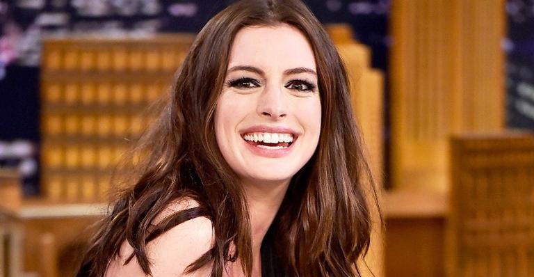 Anne Hathaway faz revelação surpresa e anuncia que está grávida do segundo filho