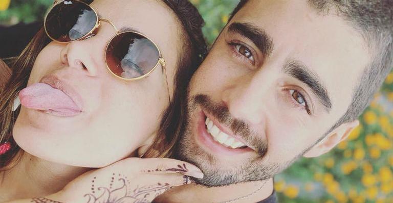Sensitiva Márcia Fernandes faz revelação sobre vida sexual de Anitta e Pedro Scooby