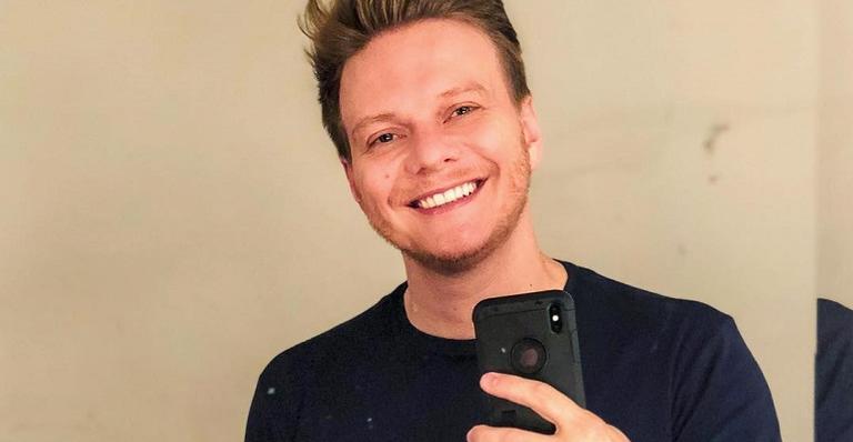 Michel Teló celebra aniversário do filho Teodoro com clique inédito dos dois