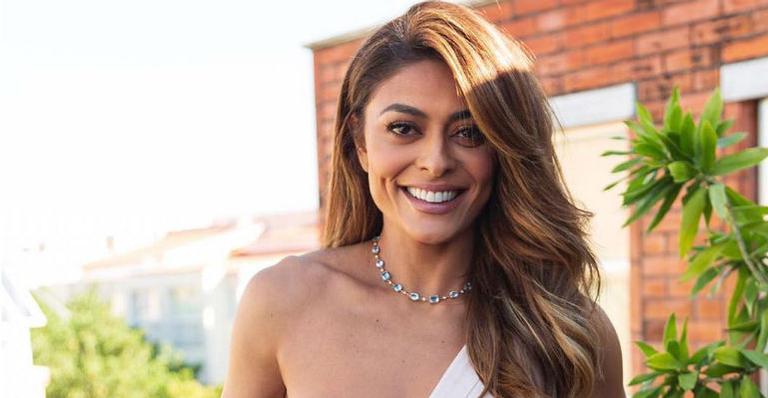 Juliana Paes surge brincando com filhos durante férias