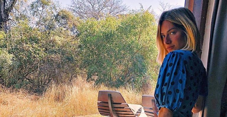 Na África, Giovanna Ewbank é clicada por Bruno Gagliasso e recebe declaração: ”Minha musa”