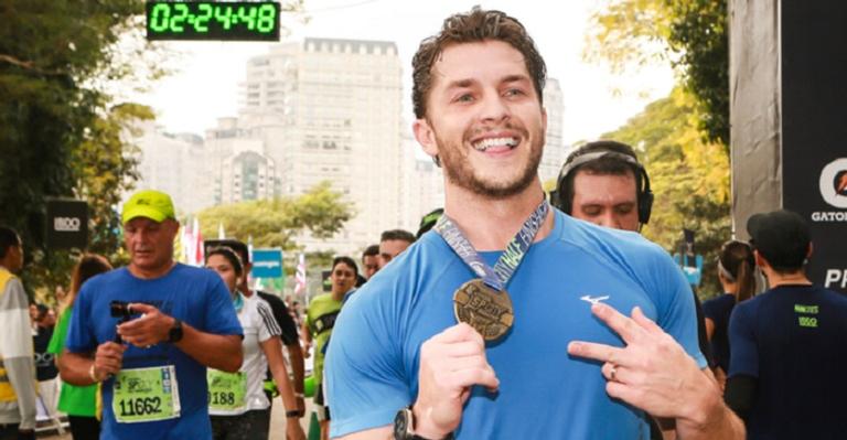 Pela primeira vez, Klebber Toledo corre meia maratona pelas ruas de São Paulo