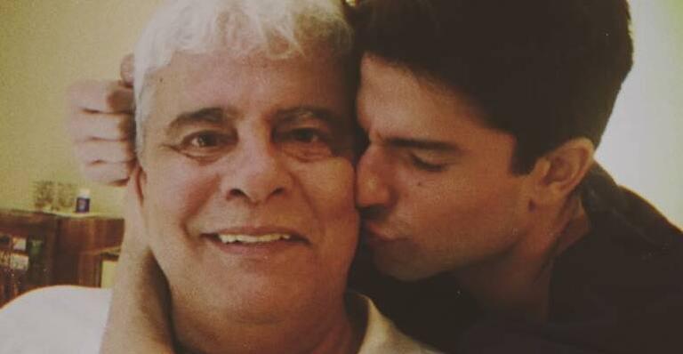 Filho gato de Wagner Montes estreia em ”Bom Sucesso” e realiza sonho do pai falecido
