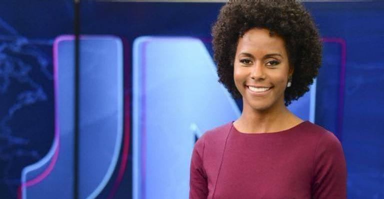 Após ser promovida, Maju Coutinho posa em cenário diferente na Globo
