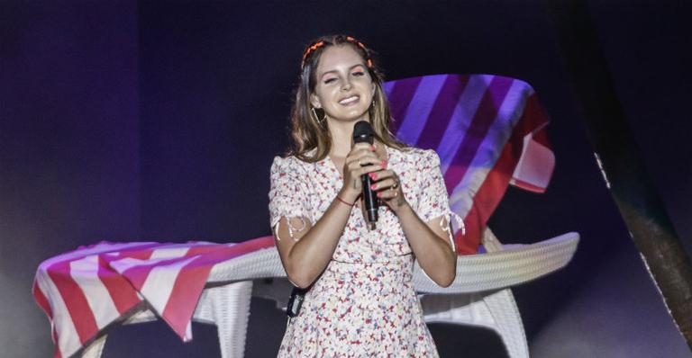 Lana Del Rey anuncia data de lançamento de novo álbum