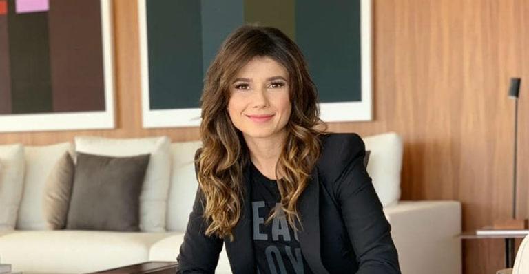 Paula Fernandes recebe certificado de platina por ‘Juntos’