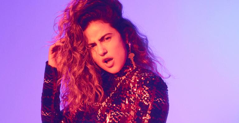 Força feminina! DJ Samhara domina a cena da música eletrônica