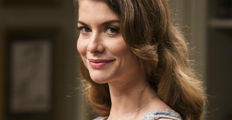 Alinne Moraes aparece em raro momento com o filho, Pedro