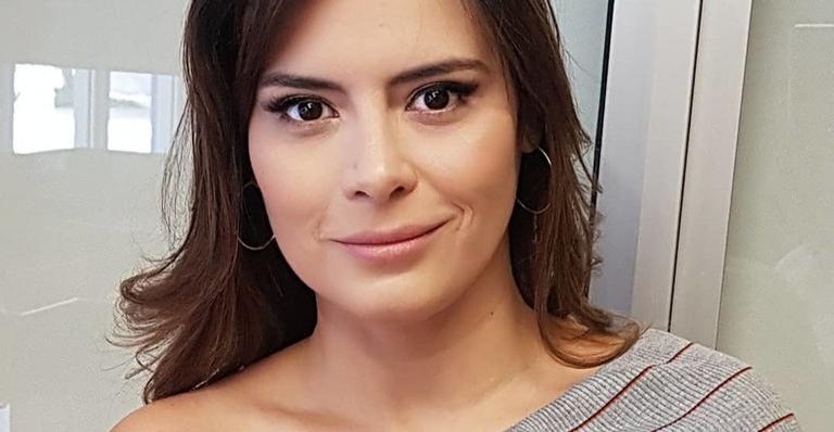 Michelle Loreto assusta ao exibir mordida que levou de sua cachorra: ”20 pontos no rosto”