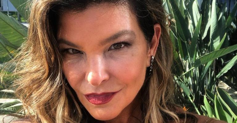 Cristiana Oliveira exibe foto rara ao lado da filha gata de 32 anos