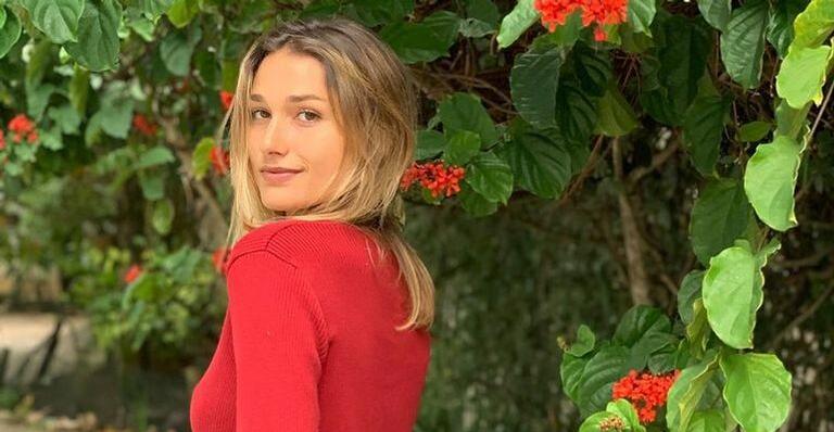 Bem plena, Sasha Meneghel surge deslumbrante em nova foto