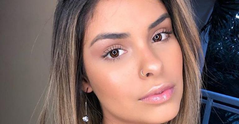Ex-BBB Munik Nunes sensualiza de biquíni: ”Sucesso”