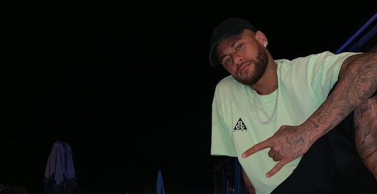 Neymar Jr. curte tarde com os ”parças” em passeio de barco em Portugal