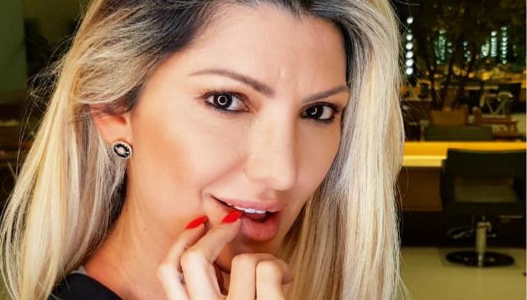 Antônia Fontenelle posta foto ousada de lingerie e fãs disparam: ”Agora o Eduardo Costa pira!”