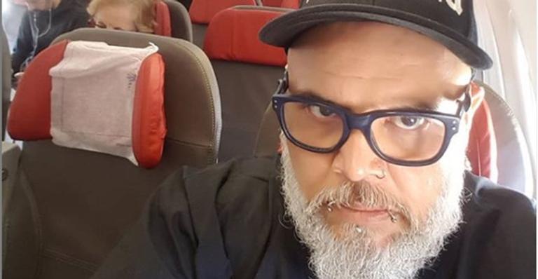 Após internação, João Gordo recebe alta: ”Quase empacotei”