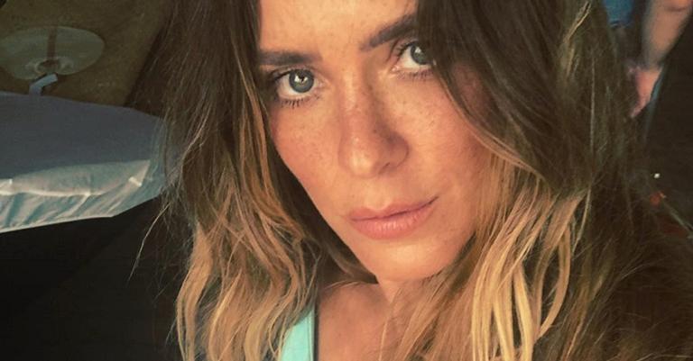 Apaixonada, Carolina Dieckmann faz declaração para o marido e mostra clique íntimo