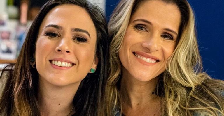 Ingrid Guimarães registra acessório inusitado da amiga Tata Werneck: ”A bolsinha dela”