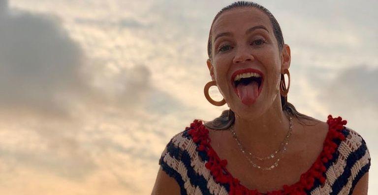 Ousada, Luana Piovani compartilha foto sensual de seu decote