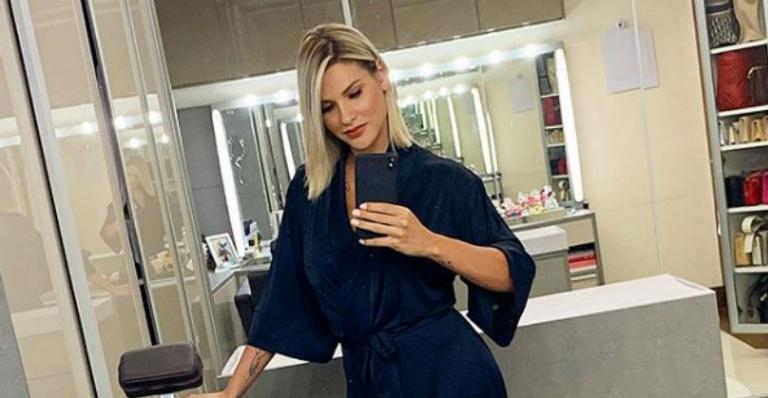 Andressa Suita choca fãs com braço musculoso: ”Voltando a ser fitness”