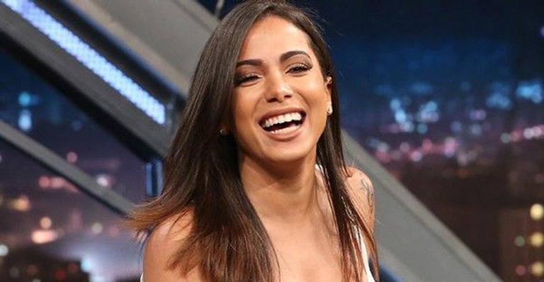 Anitta é enaltecida por diva pop e pira na web: ”Não consigo raciocinar!”