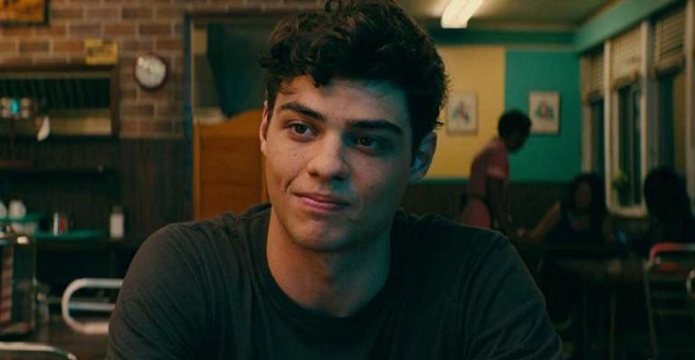 Noah Centineo posta texto emocionante se despedindo de “Para Todos os Garotos que Já Amei”
