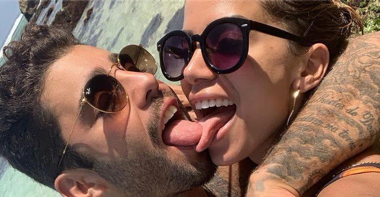 Anitta expõe Pedro Scooby em momento íntimo na cama
