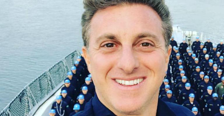 Luciano Huck se pronuncia sobre jatinho comprado com financiamento público