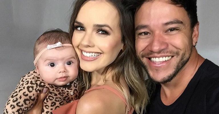 Thaeme celebra 4 meses da herdeira, Liz: ”Grande amor da minha vida”